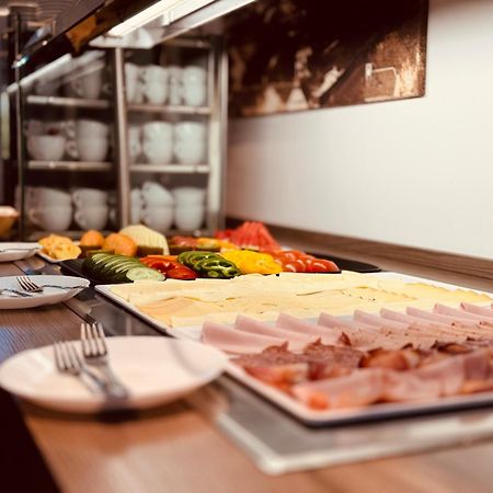 Hotel Goldener Adler Wattens Εξωτερικό φωτογραφία
